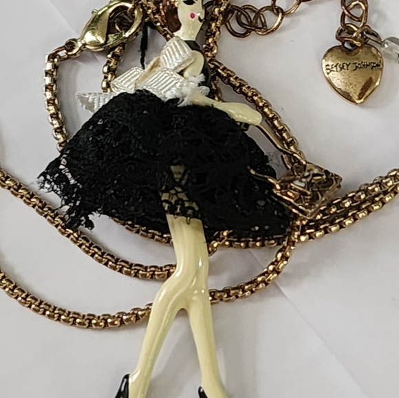 Betsey Johnson Paris is Always a Good Idea Doll Necklace       ***Rare Find*** - Picture 4 of 6